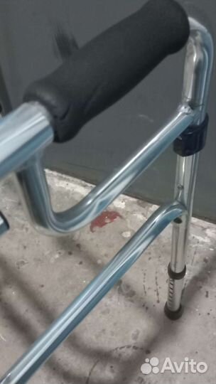 Ходунки для инвалидов