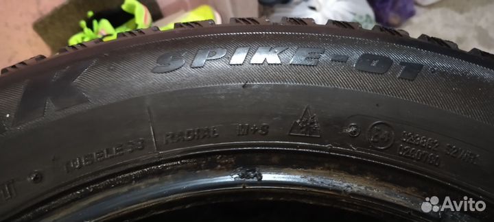 Bridgestone Blizzak Spike-01 205/60 R16 92T