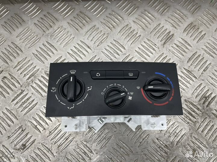 Блок управления печкой citroen berlingo B9