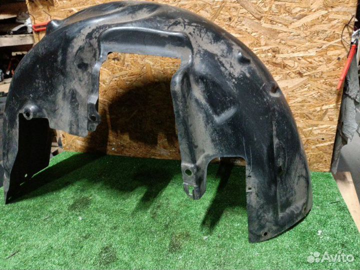 Защита арок (подкрылок) задняя правая Bmw M4 F82