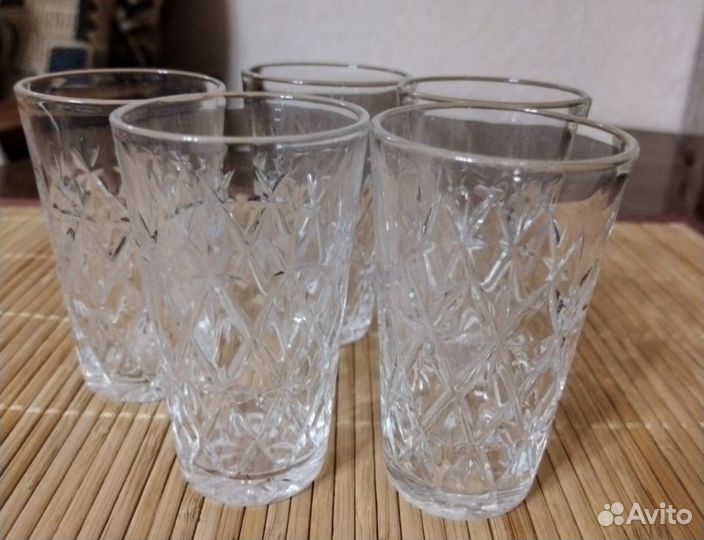 Хрустальные фужеры и рюмки