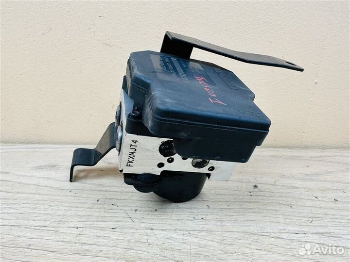 Блок abs Hyundai Tucson 1 2.0 ат 2WD 2004-2010