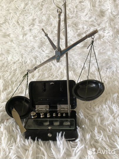 Весы аптекарские