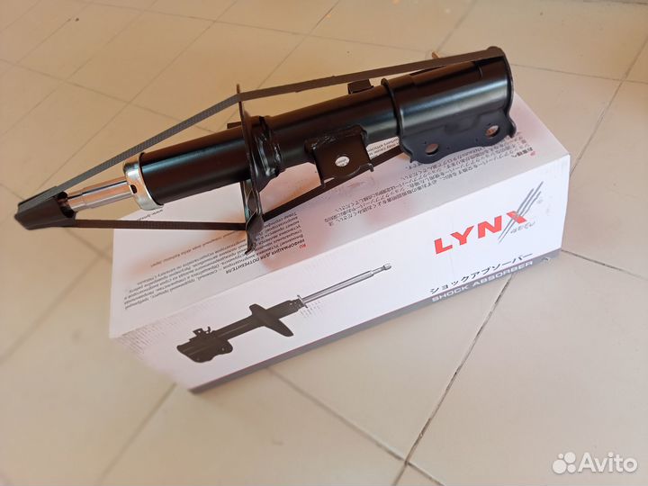 Амортизатор передний Ford Focus 2