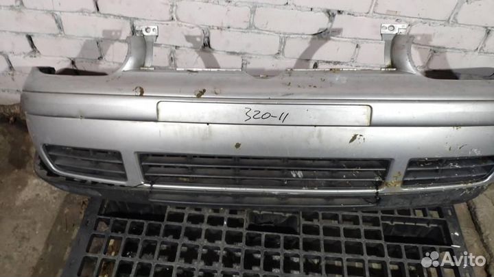 Бампер передний Volkswagen Golf