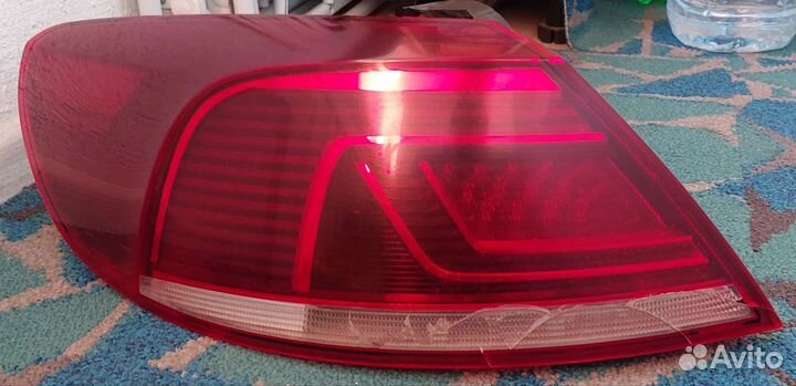 Задний левый фонарь Passat cc 2012