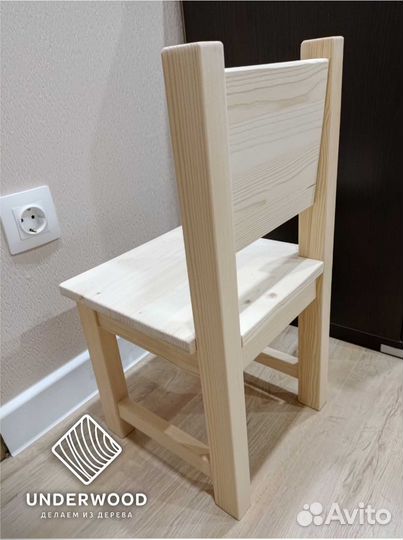 Детский стул из массива