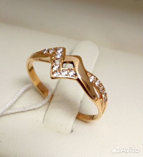 Кольцо / размер 18 / 1,27г / Золото585 / фианиты круглые