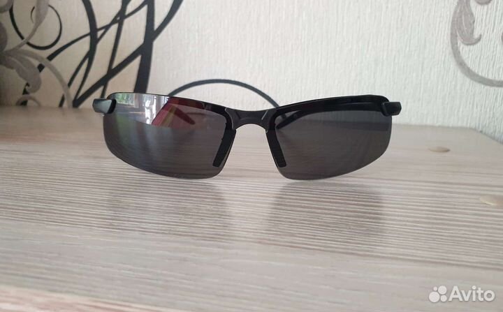 Солнцезащитные очки мужские