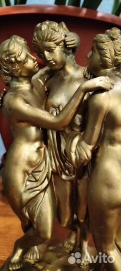 Статуэтка три грации