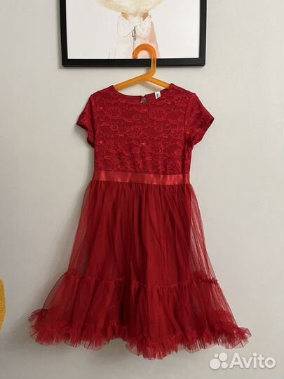 Продается праздничное платье для девочки