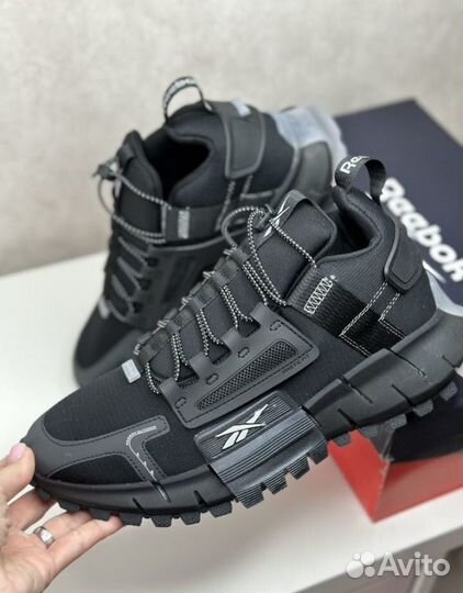 Кроссовки Reebok zig kinetika