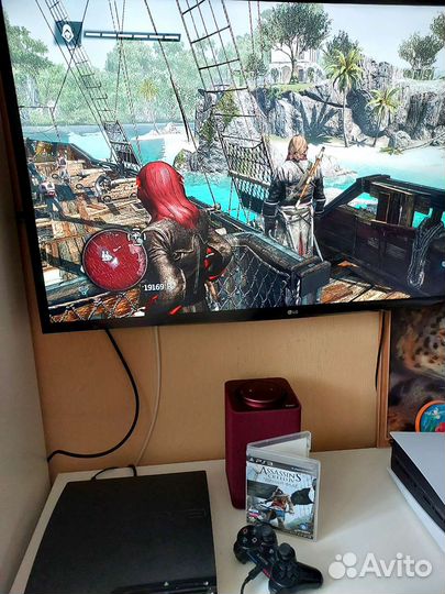 Sony playstation 3 PS3 (+2 диска с играми)