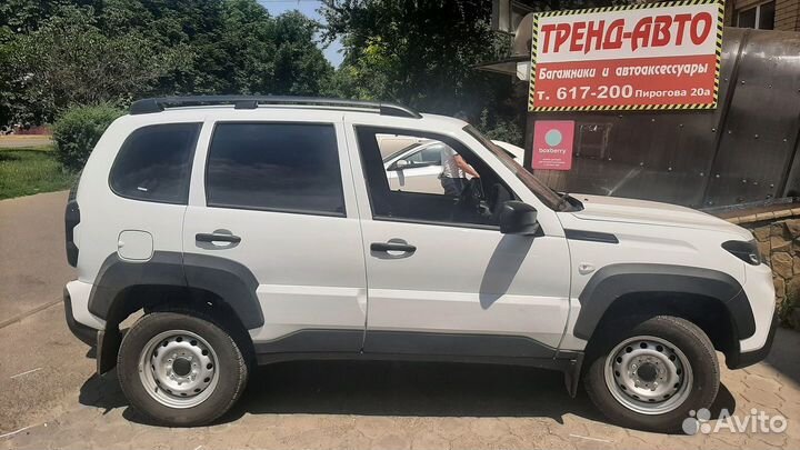 Рейлинги на крышу Нива Тревел, Черные