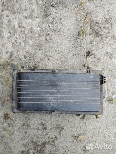 Корпус воздушного фильтра Nissan Primera P11