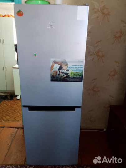 Холодильник бу indesit