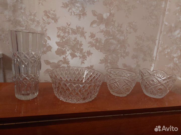 Хрустальная ваза