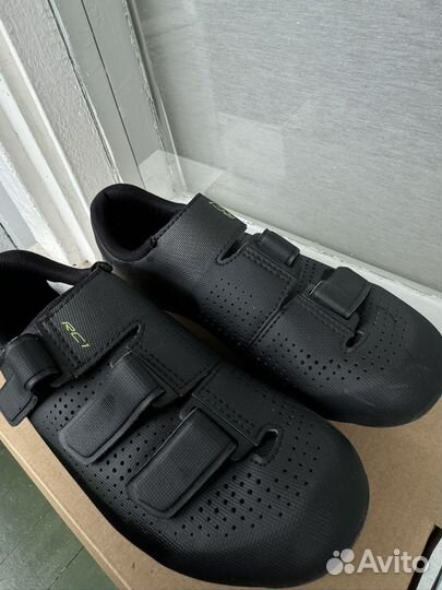 Велотуфли шоссейные Shimano SH-RC100