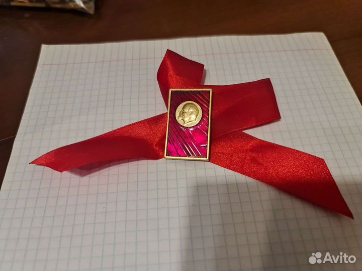 Значок Ленин оригинал