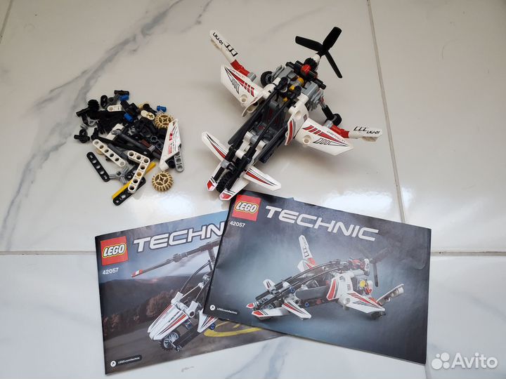 Lego Technic Сверхлёгкий вертолёт 42057