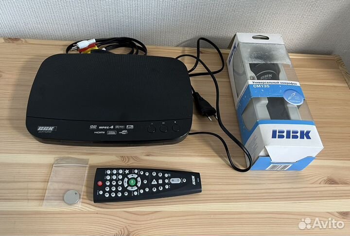 Караоке DVD-плеер BBK DVP752HD