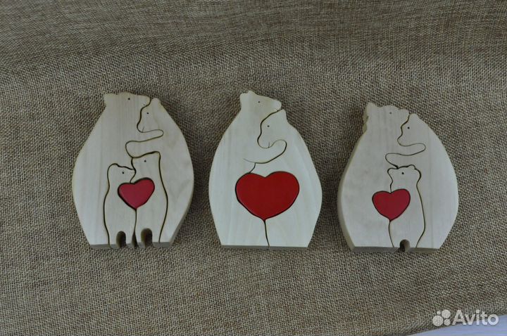 Деревянные фигурки семья медведей
