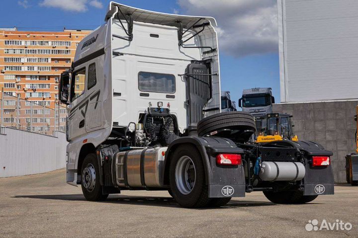 FAW J7 CA4180P77K25E5, 2023