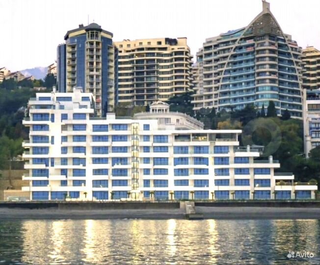 3-к. квартира, 124 м², 2/10 эт.