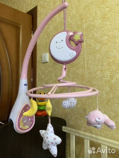 Мобиль на детскую кроватку