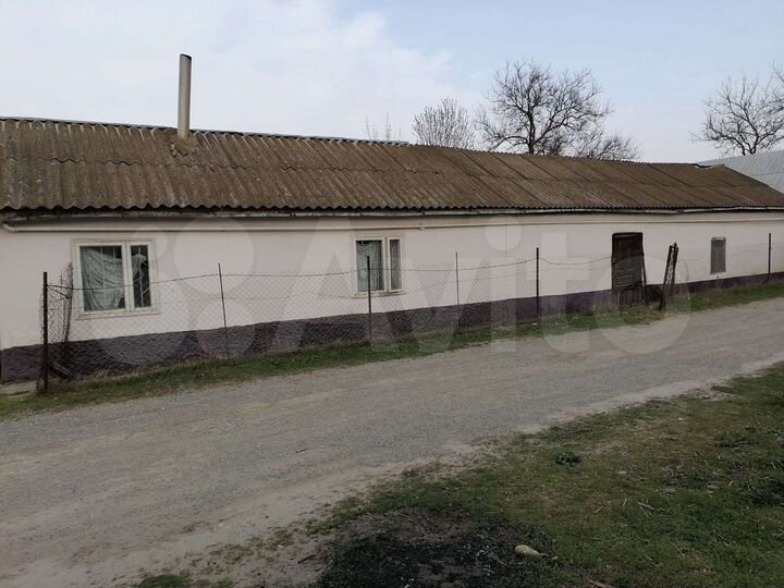 Дом 1756 м² на участке 15 сот.