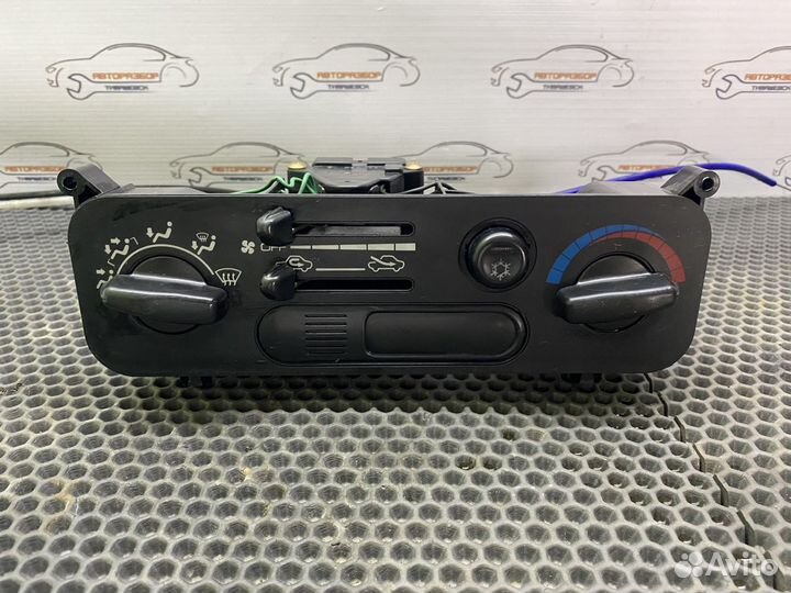 Блок управления печкой Mitsubishi Libero