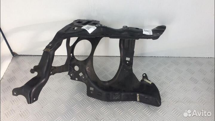 Крепление фары (кронштейн фары) левой BMW 7