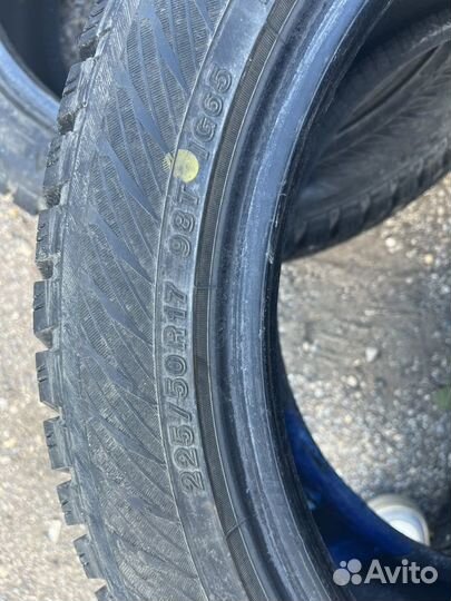 Yokohama IceGuard Stud IG65 225/50 R17 98T