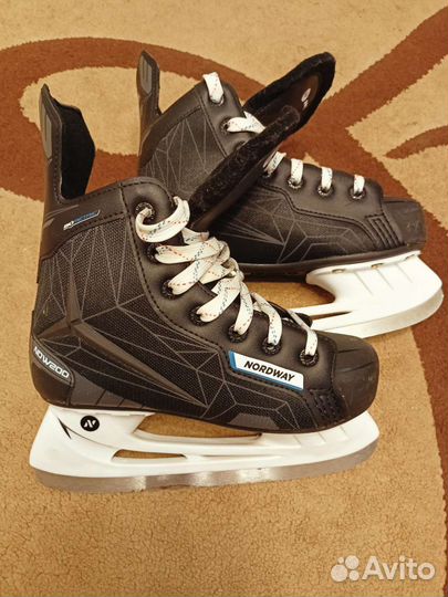 Коньки хоккейные 35 размер