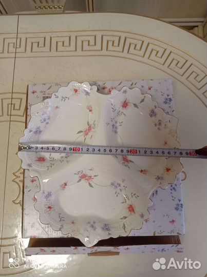 Менажница фарфоровая Новая