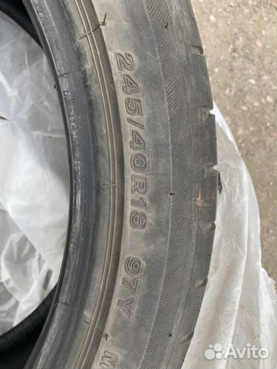 Bridgestone Potenza S001 245/40 R18