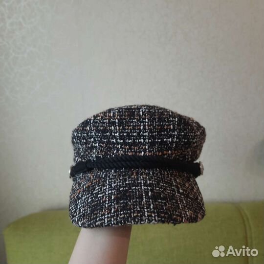 Кепка женская на осенний период