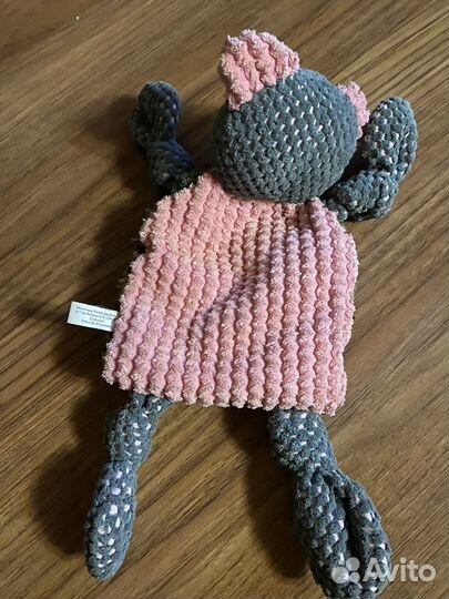 Кофточки,Носки и игрушка для собак