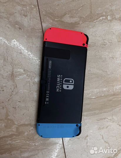 Приставка Nintendo Switch и чехол (синий )