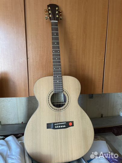 Акустическая гитара