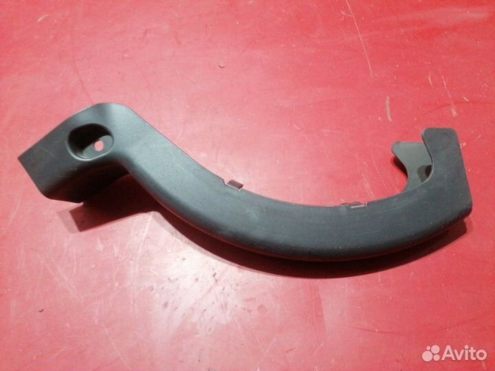 Накладка петли багажника правая Mercedes Benz S500