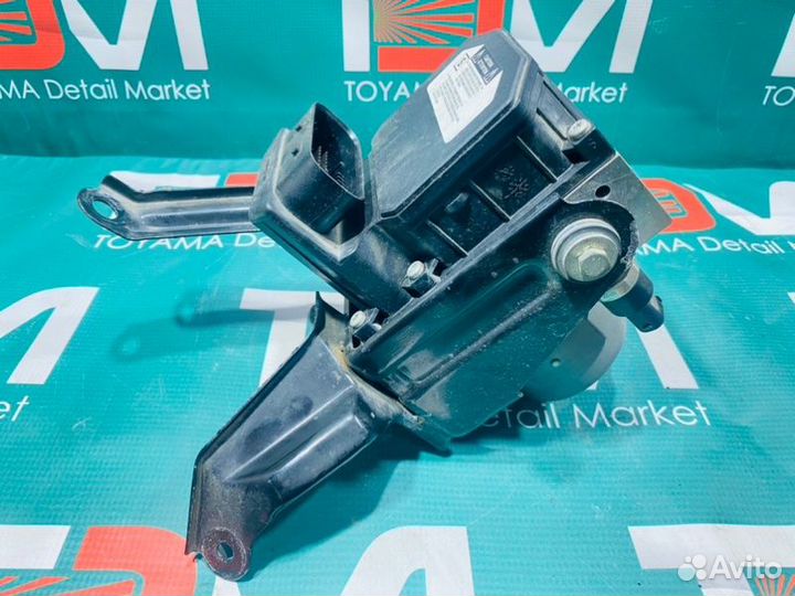 Блок ABS Toyota Avensis AZT250 1AZ-FSE 2007