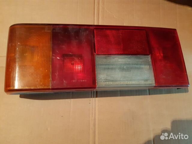 Фонарь задний левый