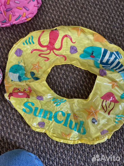 Плавательные принадлежности