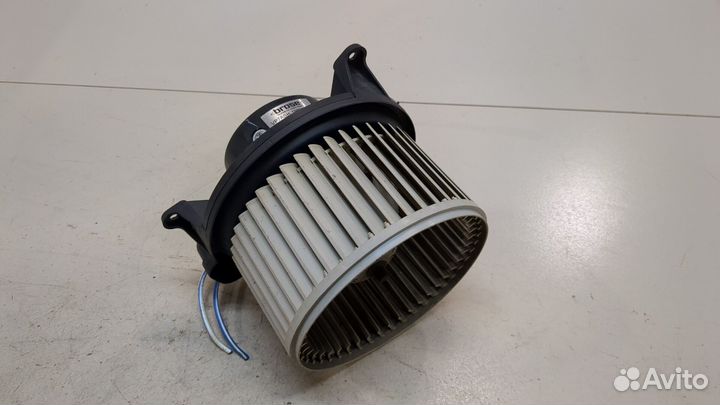 Двигатель отопителя Infiniti QX56