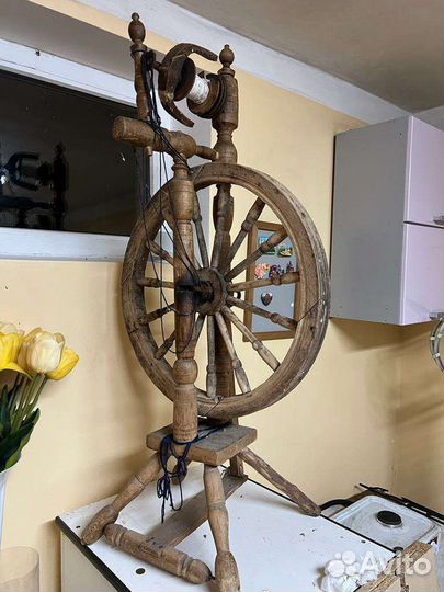 Прялка деревянная старинная