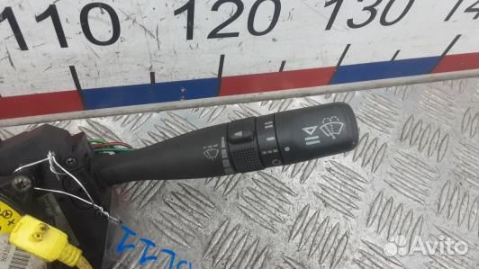 Переключатель поворотов и дворников (стрекоза) land rover freelander 1 (2BL11Q801)