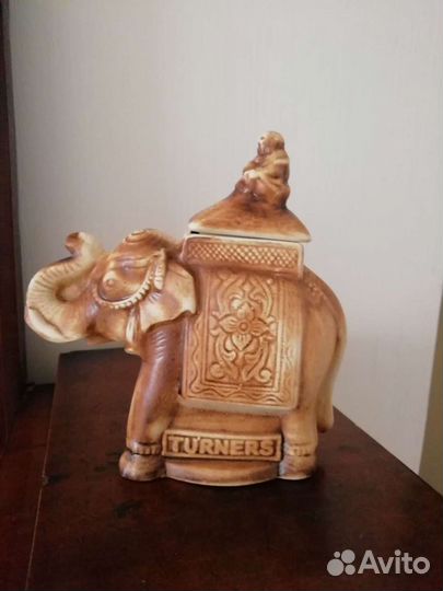 Слон чайница