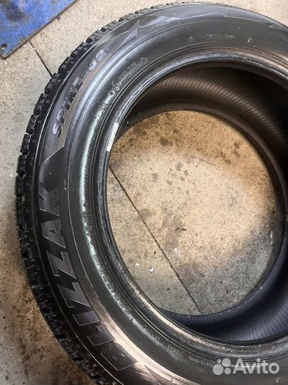 Bridgestone Blizzak Spike-02 225/55 R17