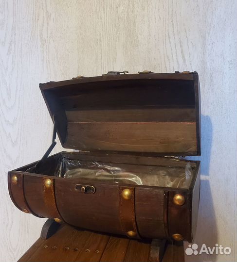 Сундук-шкатулка в виде бочки ручной работы